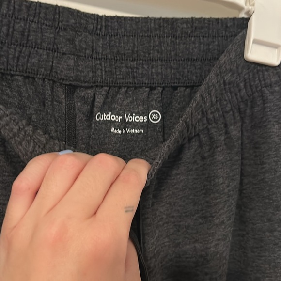 Outdoor Voices Buttery Soft Black Gray Sweatpants Loungewear Size XS - Picture 3 of 5